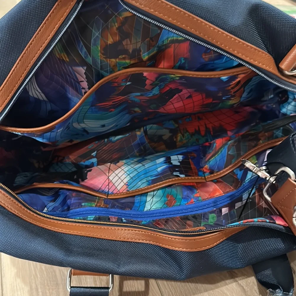 NWT Robert Graham navy blue duffel travel bag with brown leather trim